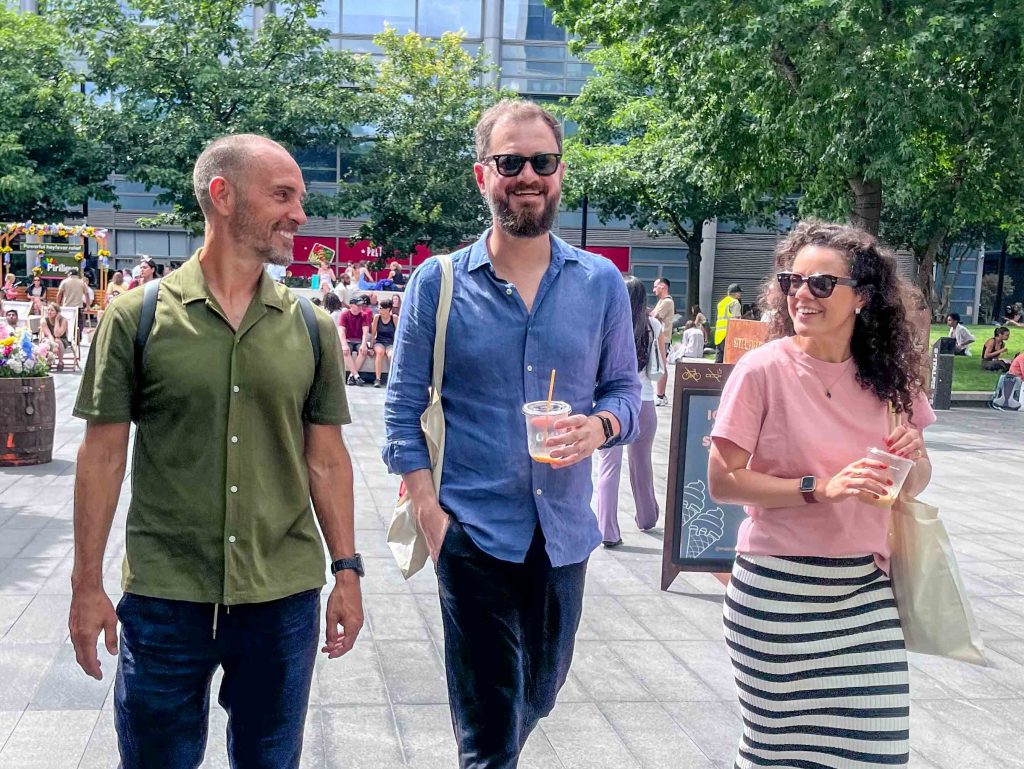English immersion learning explained. Explore London Group immersion tours with Your London Tutor