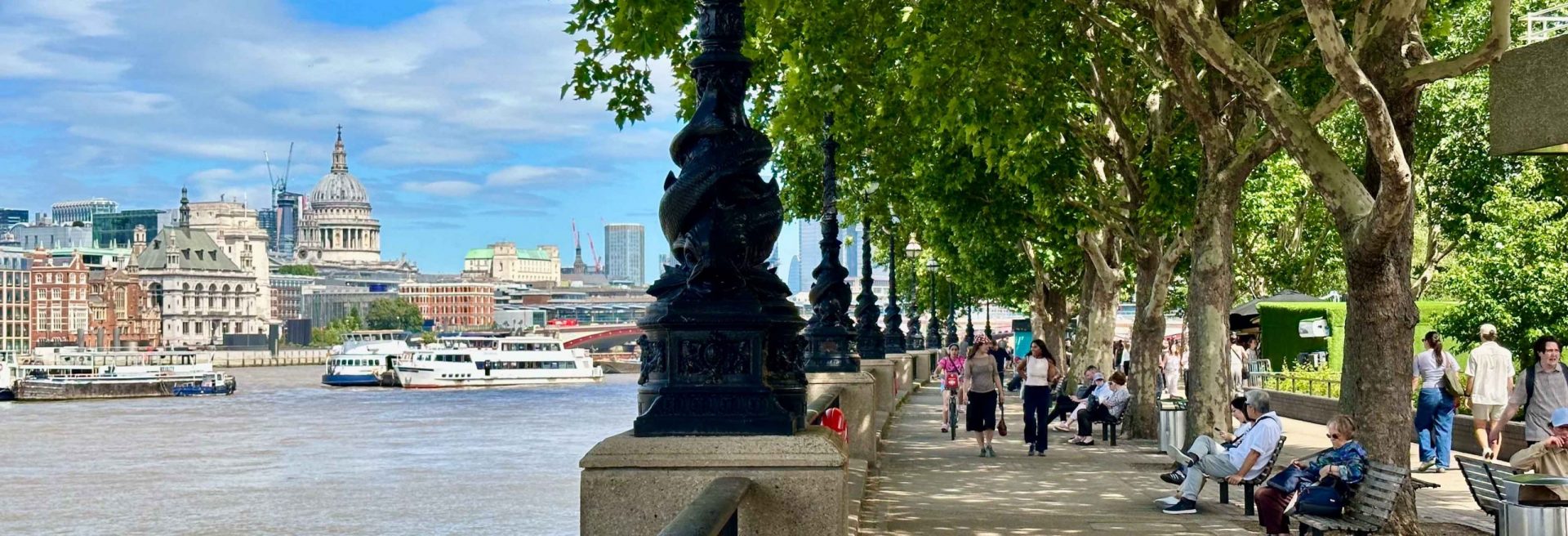 English immersion tour along South Bank London with Your London Tutor